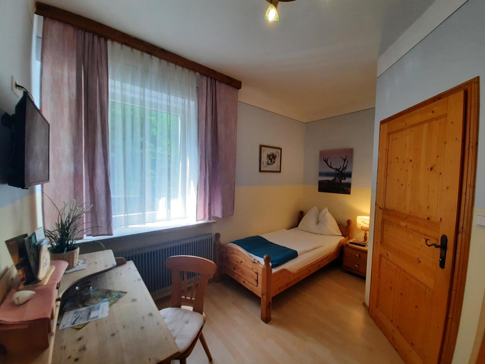 I Am Hotel Graz-Seiersberg Room photo